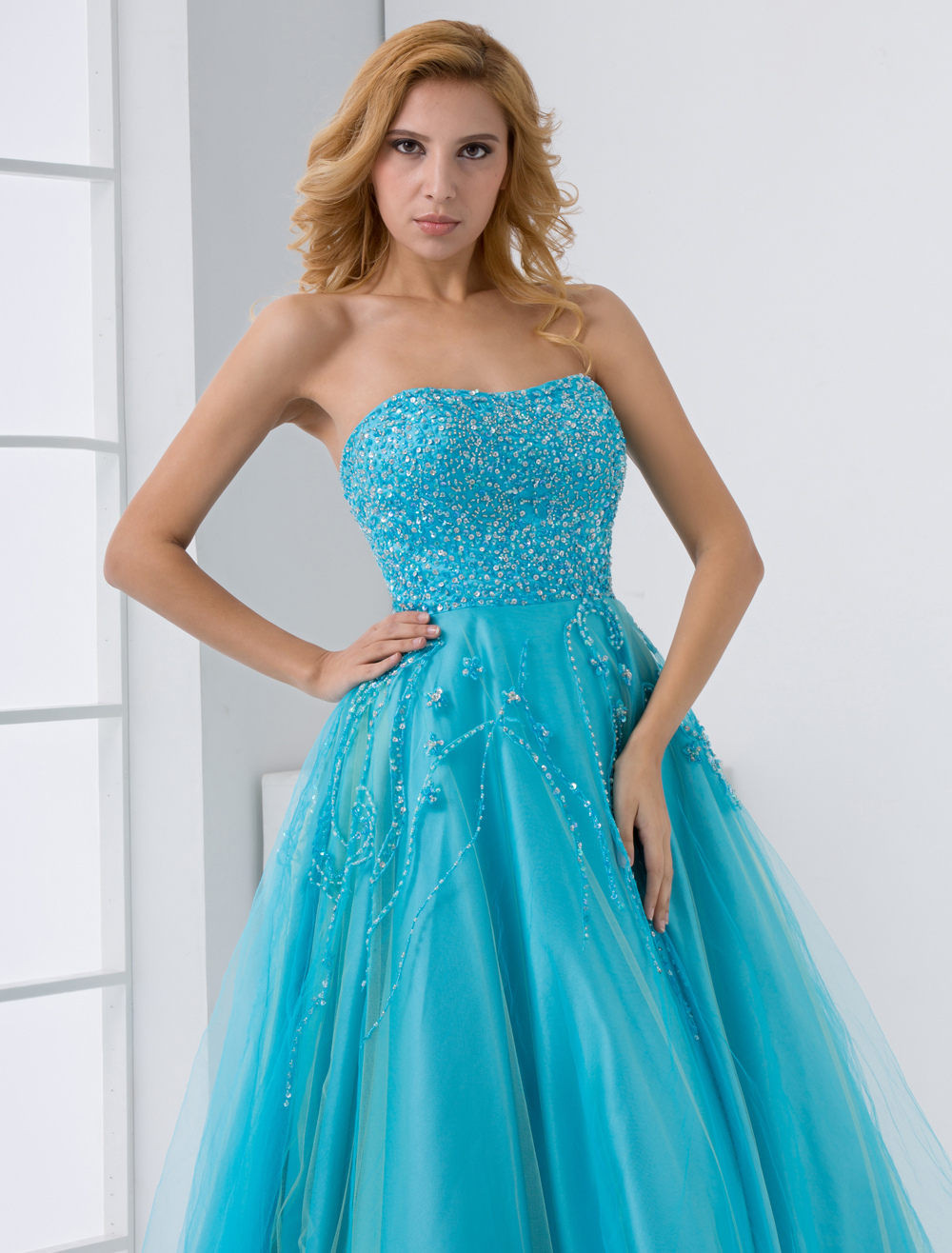 Robe De Bal Princesse Bleue En Filet Encolure Coeur Milanoo