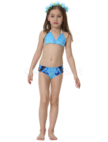 little girls with bikinis