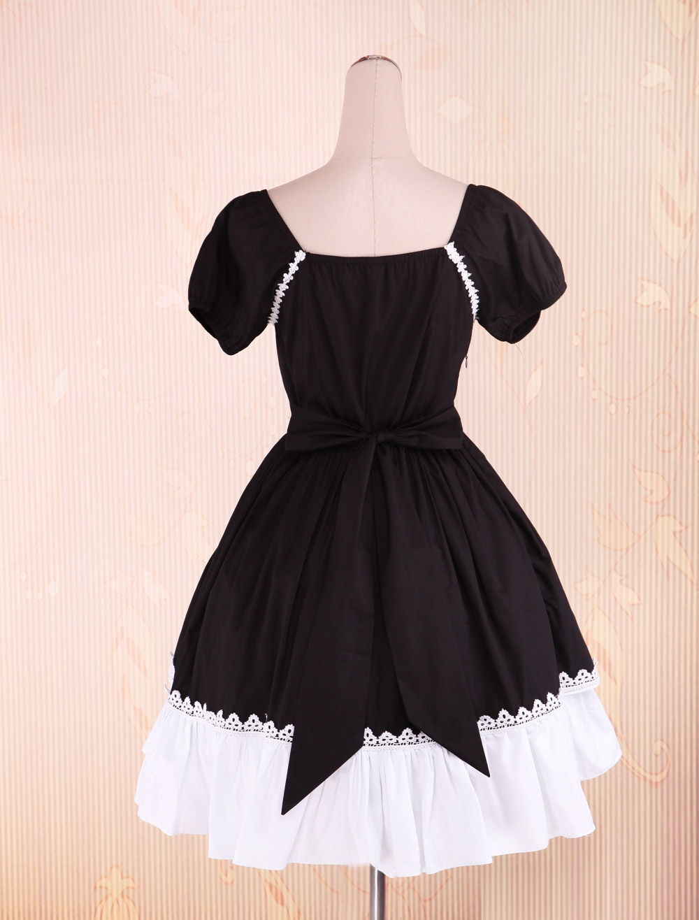 Classic Cotton Black And White Short Sleeves Gothic Lolita Dress ...