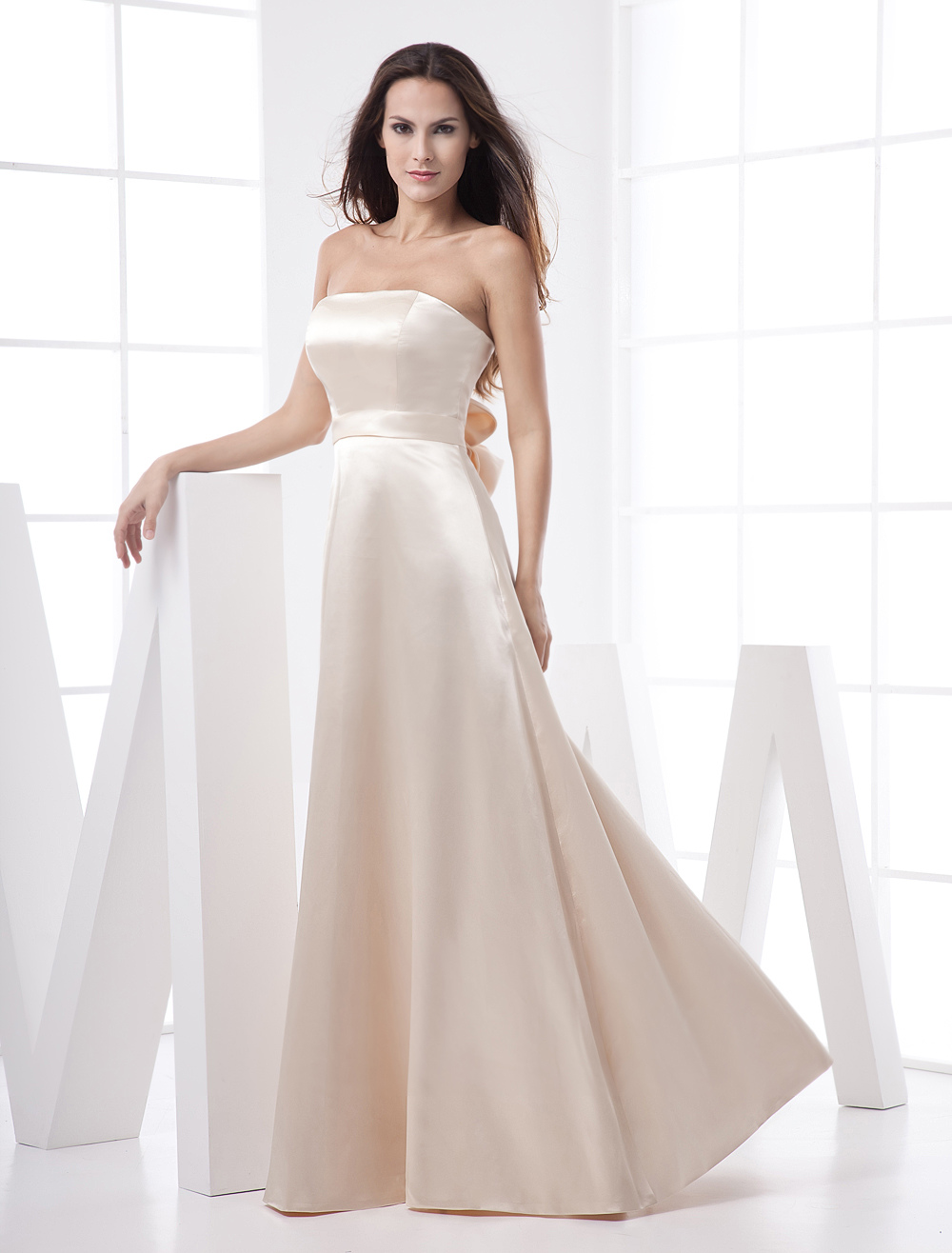 Classic Strapless Champagne Floor Length A Line Evening Dress With Unique Bow At The Back