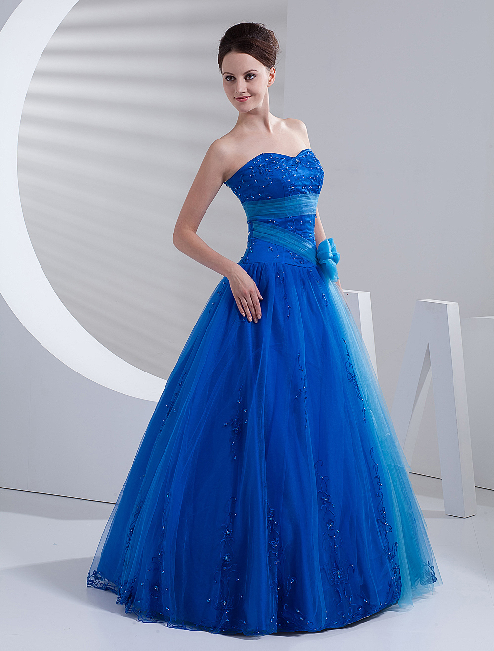 Elegant Ball Gown Royal Blue Tulle Quinceanera Dress - Milanoo.com