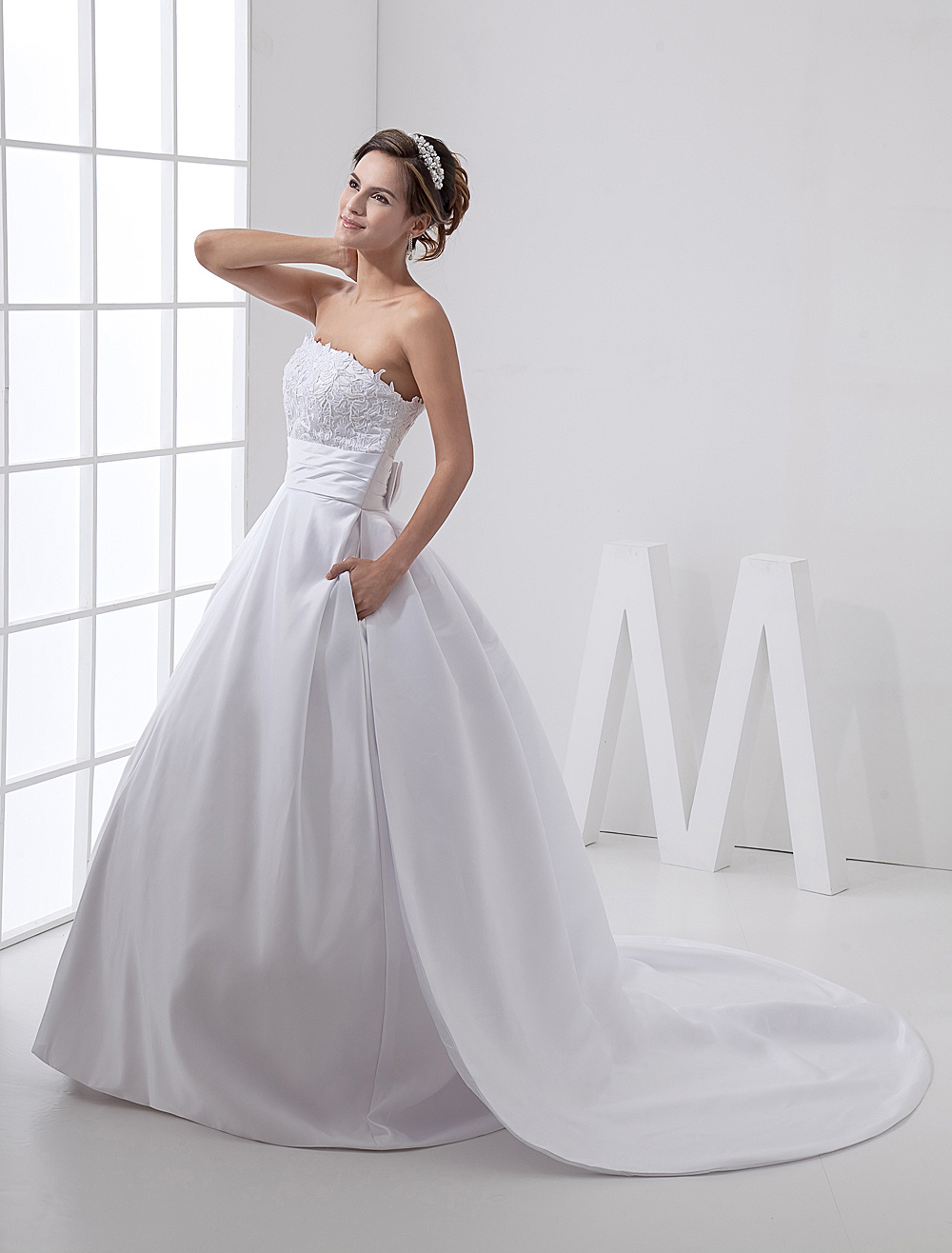 White Fantastic Satin A-line Strapless Wedding Dress - Milanoo.com