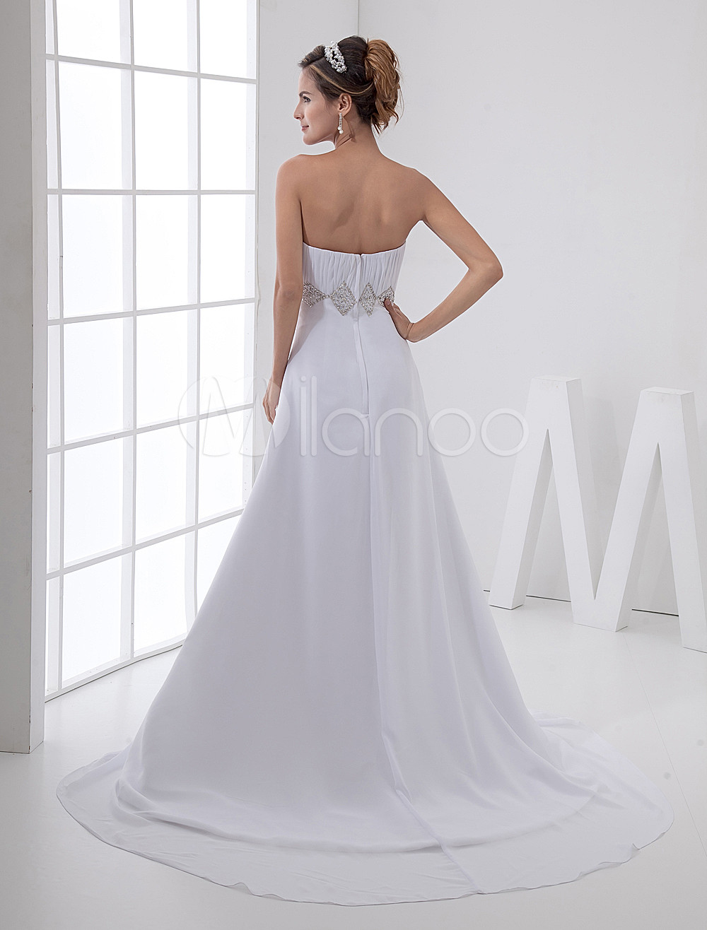 Exquisite White Satin And Chiffon Strapless Empire Waist Wedding Dress 9630