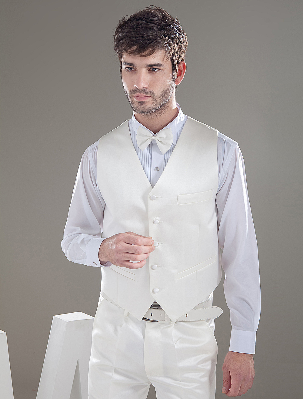 ivory wedding suits for men
