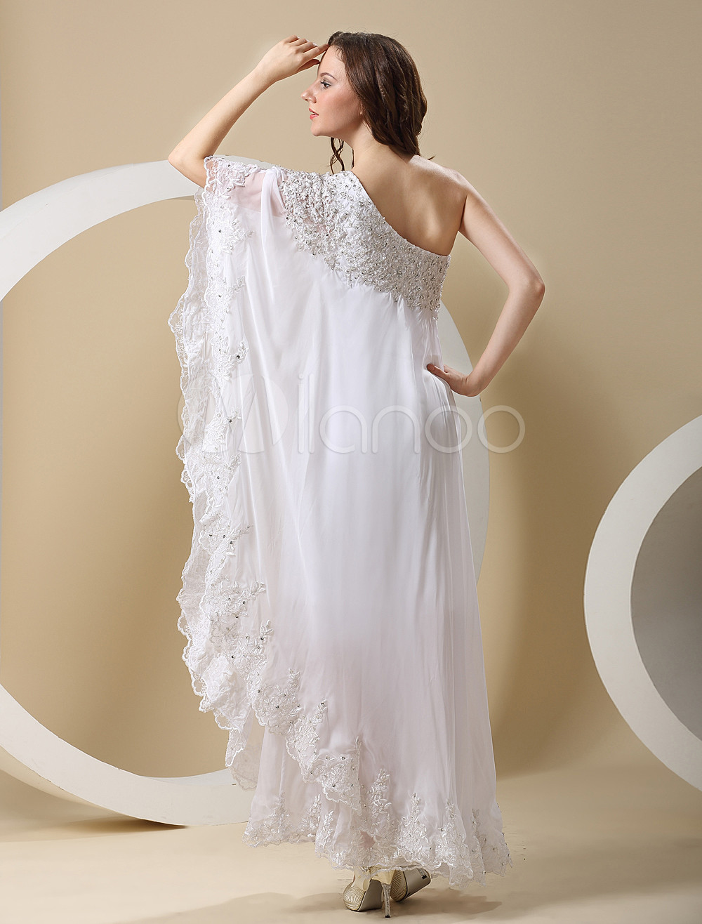 net lace gown