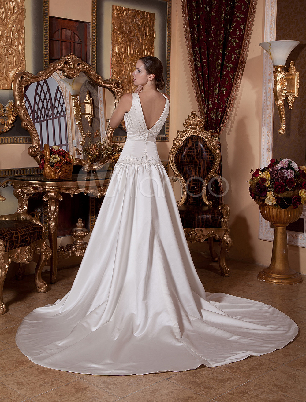 slimming wedding dress