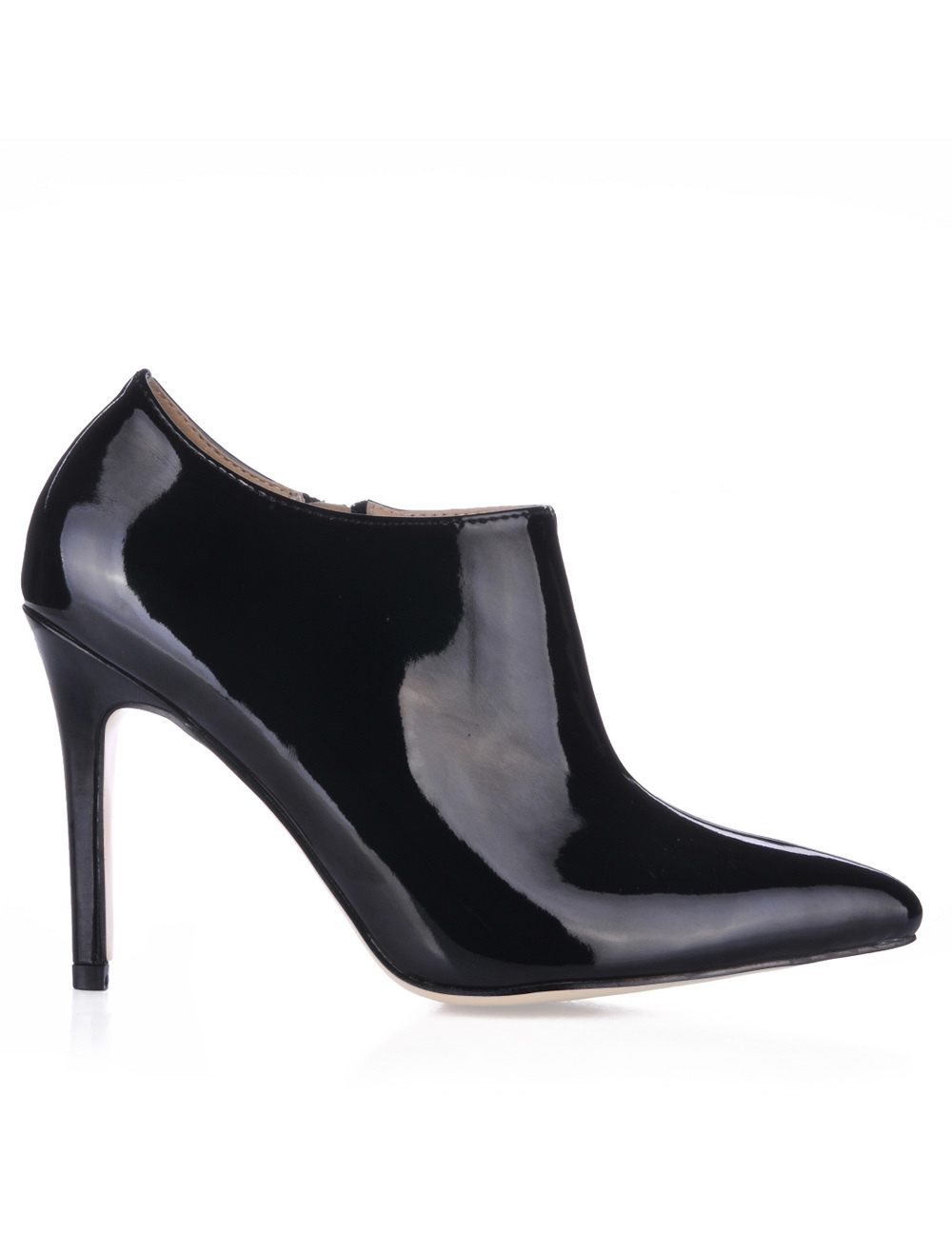 black heeled booties pointed toe
