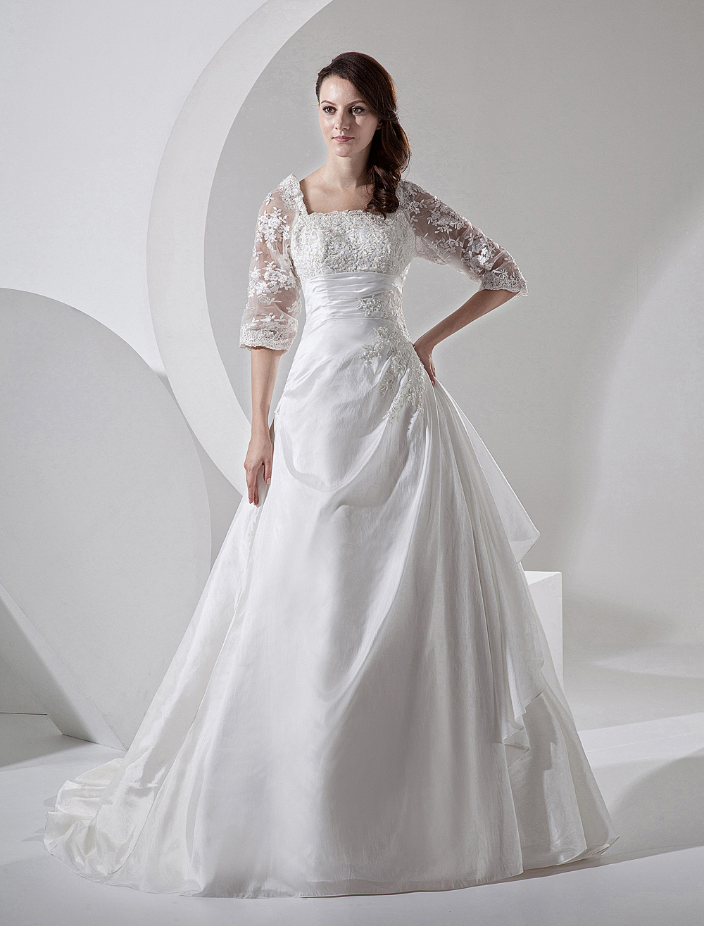 Court Train Ivory Bridal Wedding Dress with Square Neck - Milanoo.com
