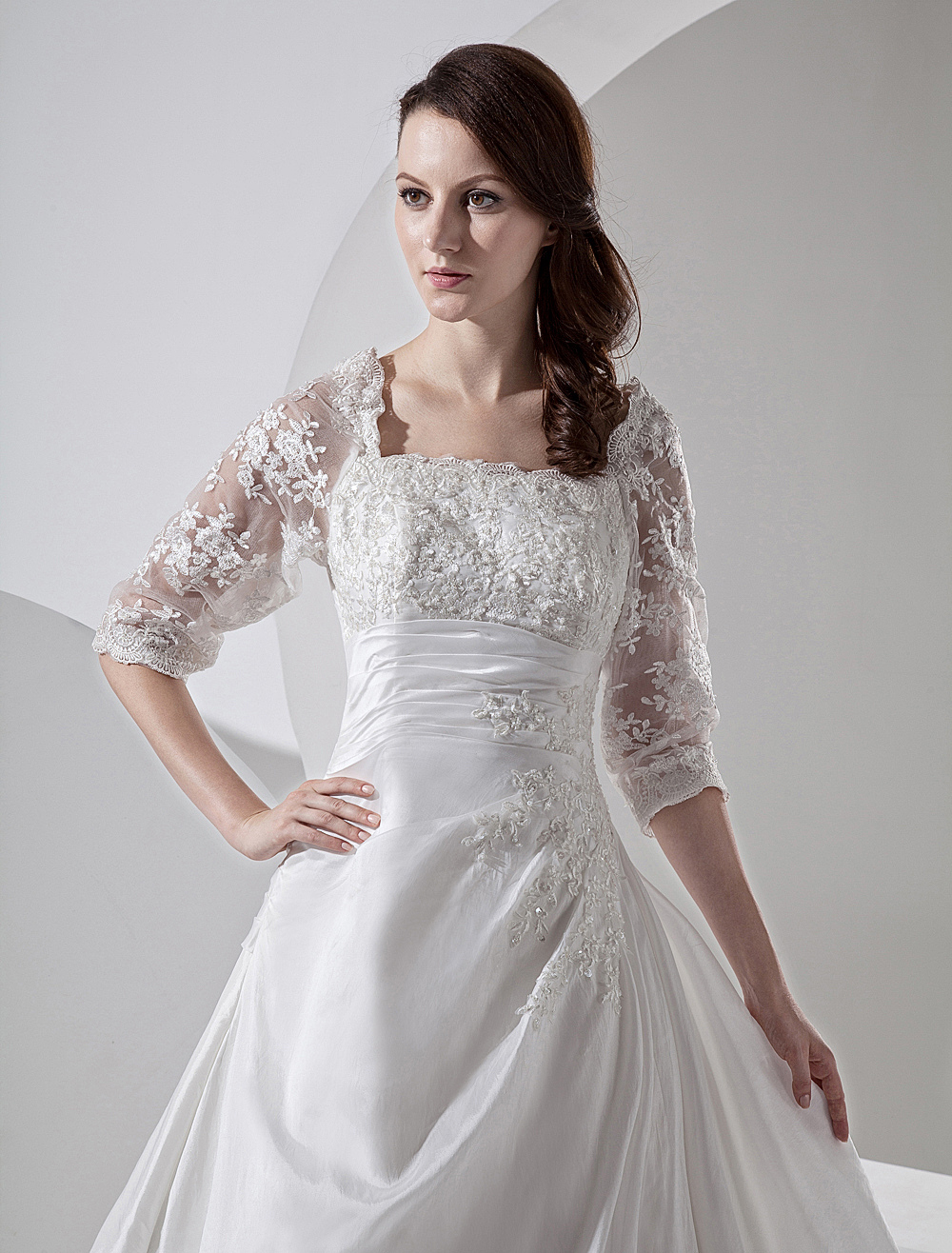 Court Train Ivory Bridal Wedding Dress with Square Neck - Milanoo.com