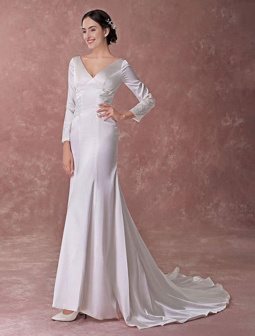 Court Train Ivory Bridal Wedding Dress with VNeck Aline Beading