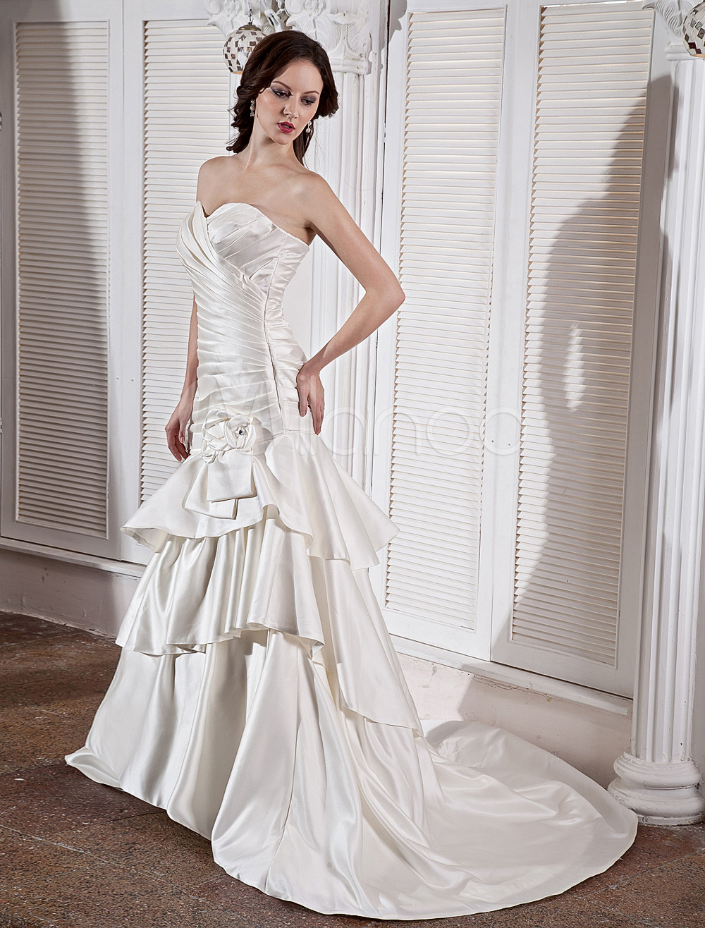 Ivory Sweet Heart Pleated Mermaid Trumpet Satin Wedding Dress