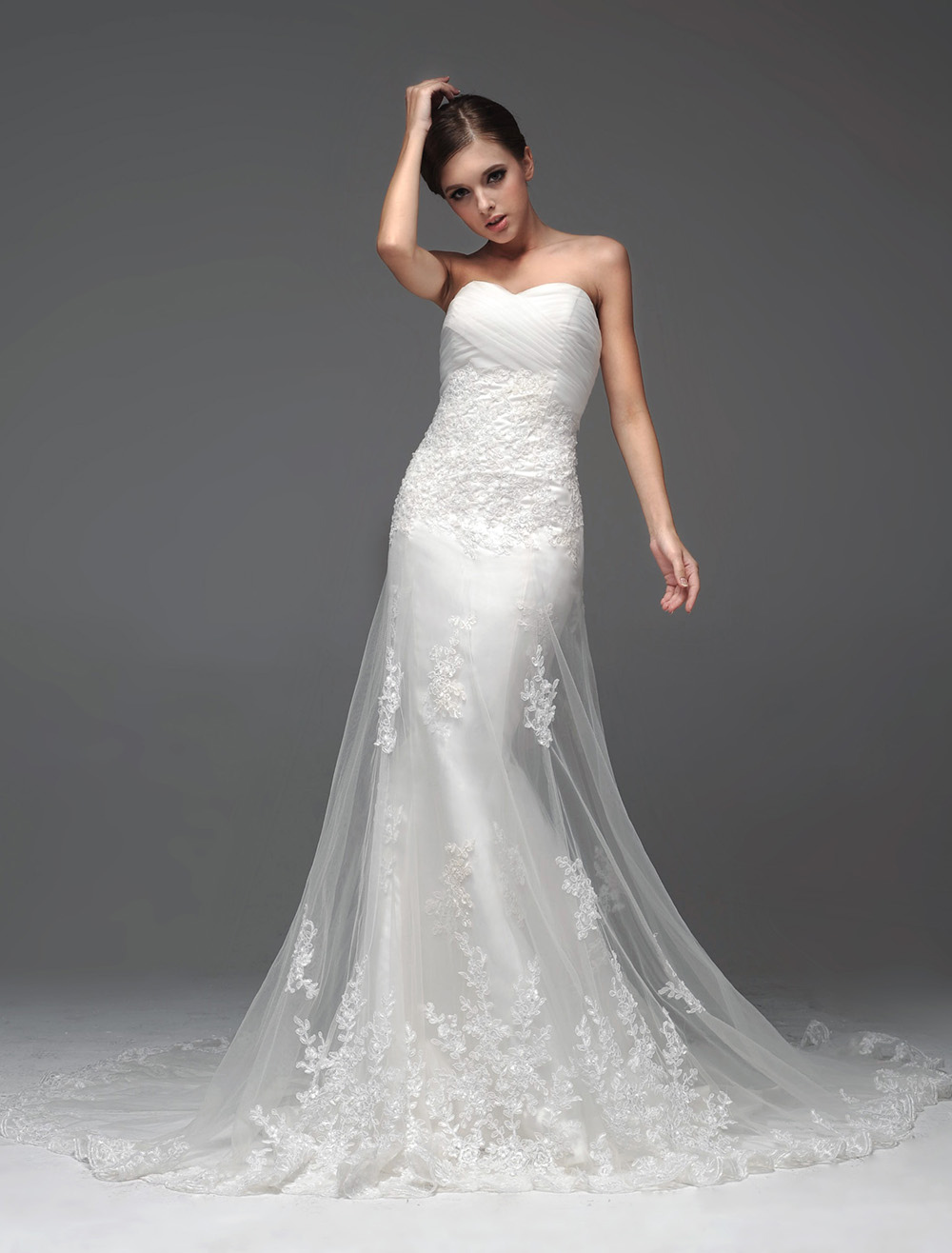 Sheath Twisted Ivory Wedding Dress For Bride with Sweetheart Neck ...
