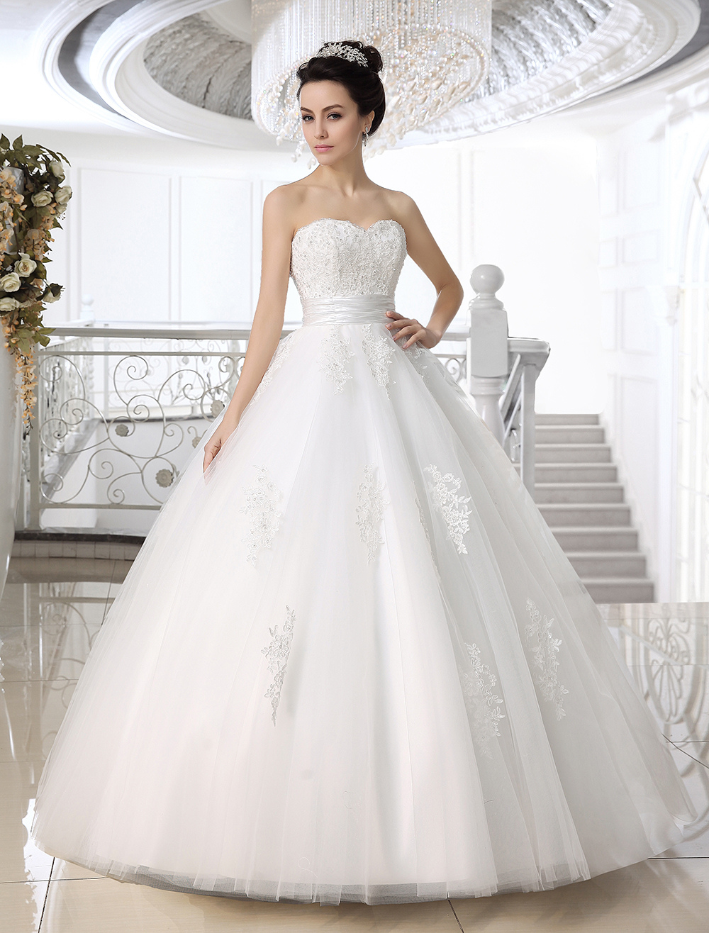White Ball Gown Strapless Sweetheart Neck Lace Floor Length Wedding Dress For Bride 0104