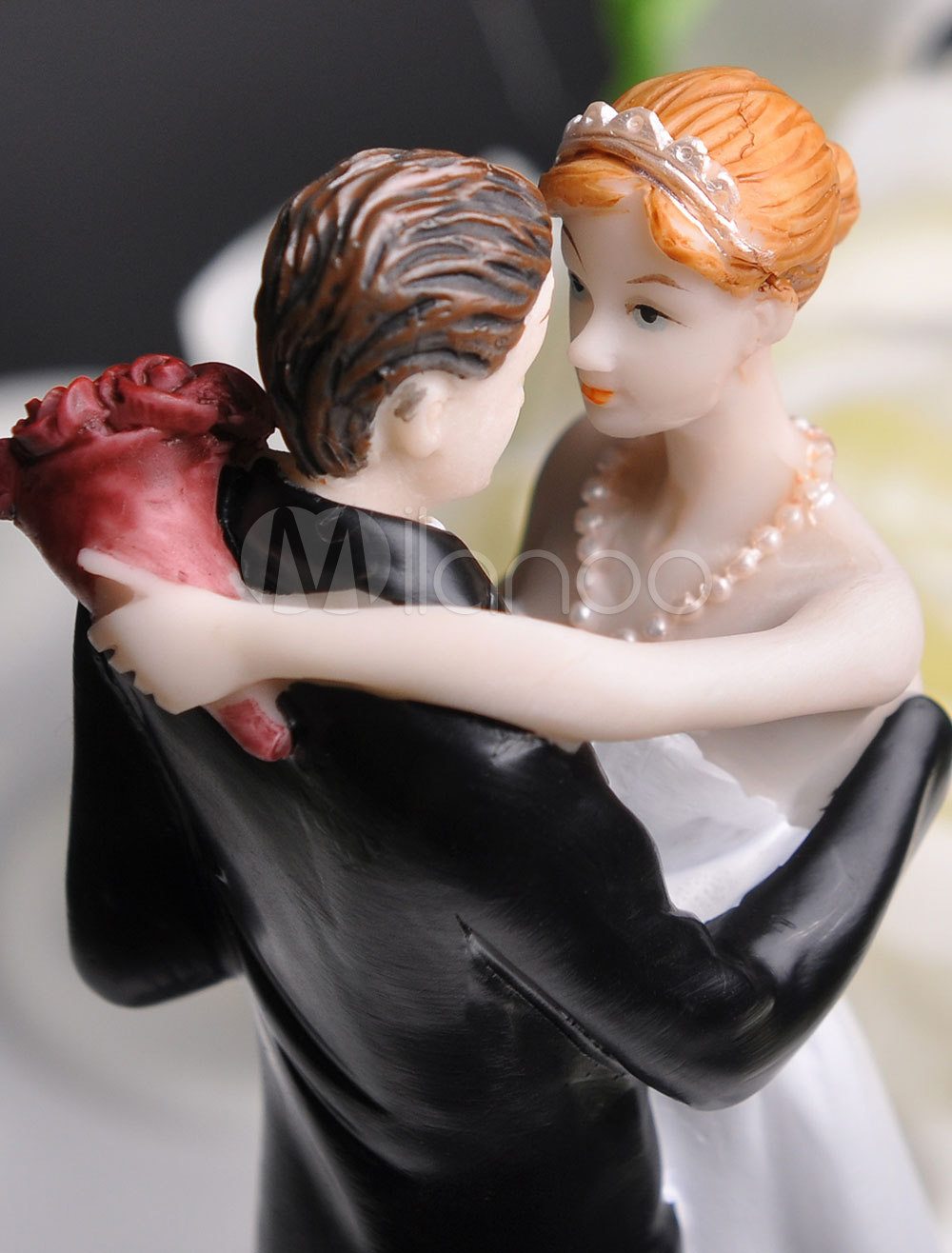 Couple Figurine Wedding Cake Topper 2808