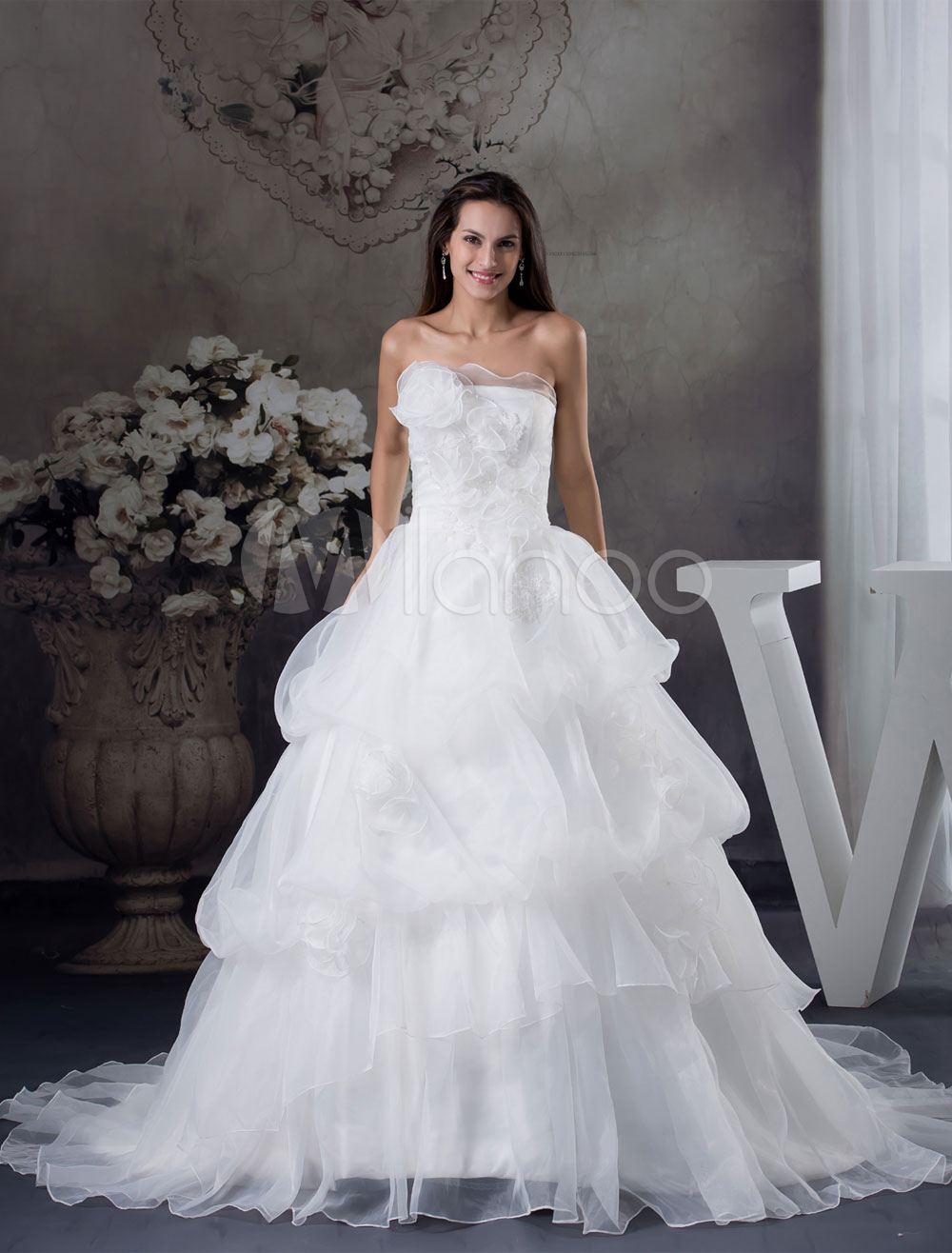 Rückenfreie Hochzeitskleid trägerlos Blume Applique Organza a-Linie ...