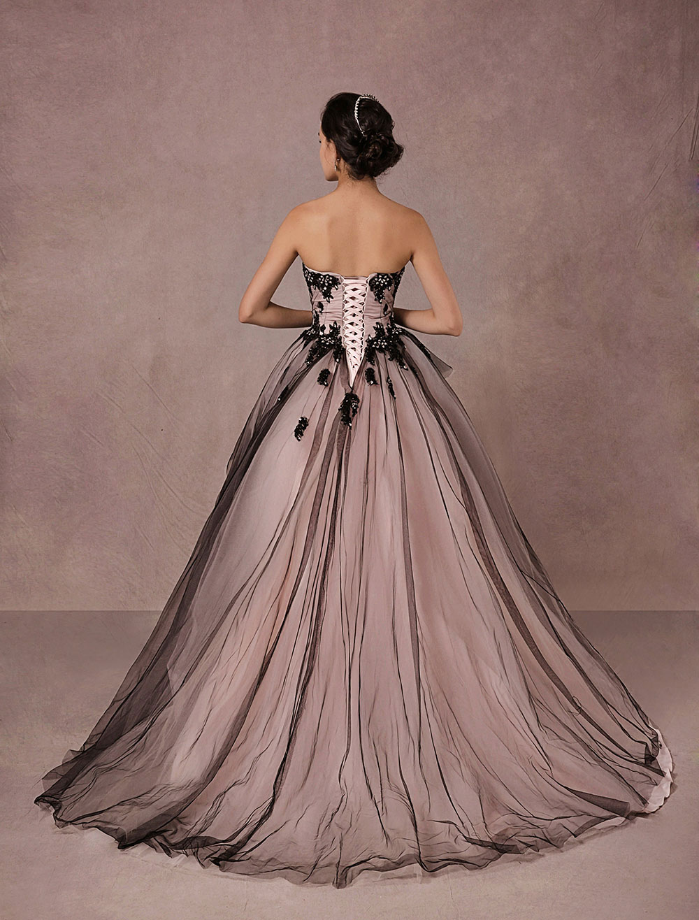 Noire robe dentelle Tulle chapelle Train robe de mari?�e sans bretelles Sweetheart a-ligne luxe 