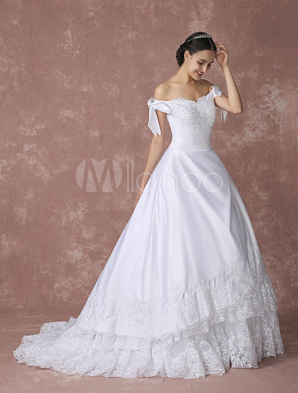 Satin Wedding Dress Lace Applique Princess Bridal Gown Off-the-shoulder ...