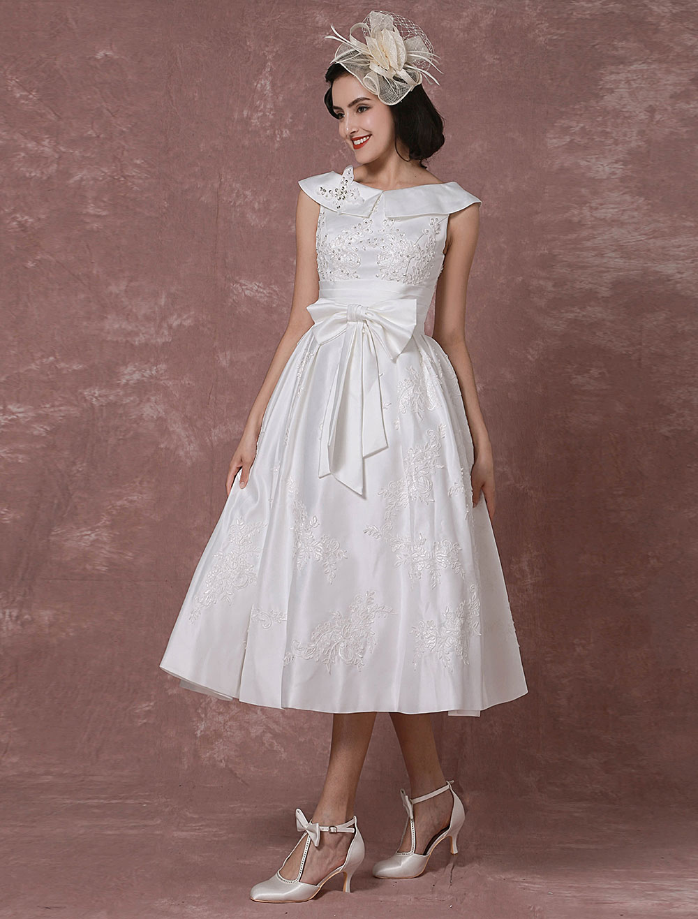 Vintage Wedding Dress Satin Short Bridal Gown Lace Beading Tea Length ...