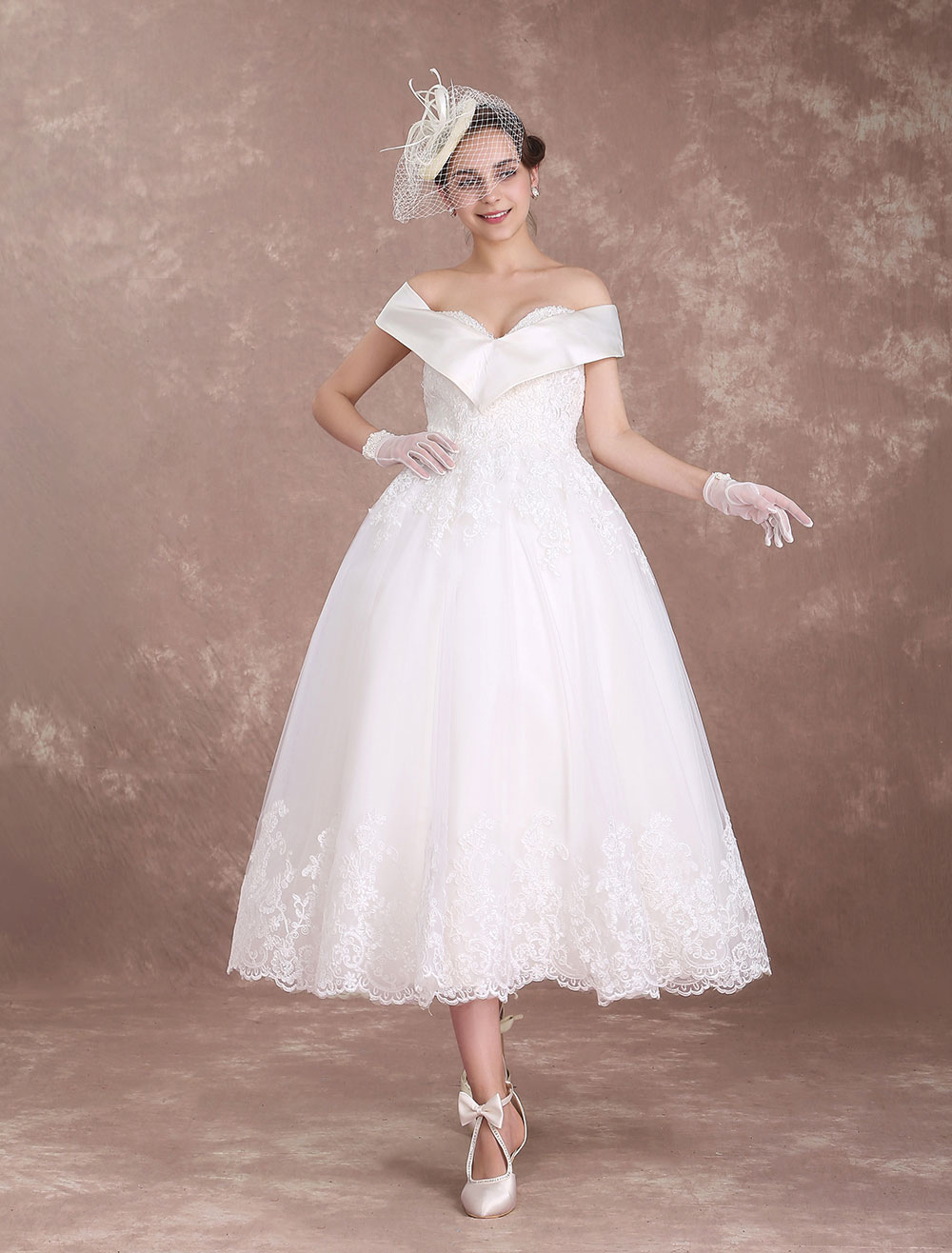 Vintage Wedding Dresses Off The Shoulder Short Bridal Dress 1950 Lace