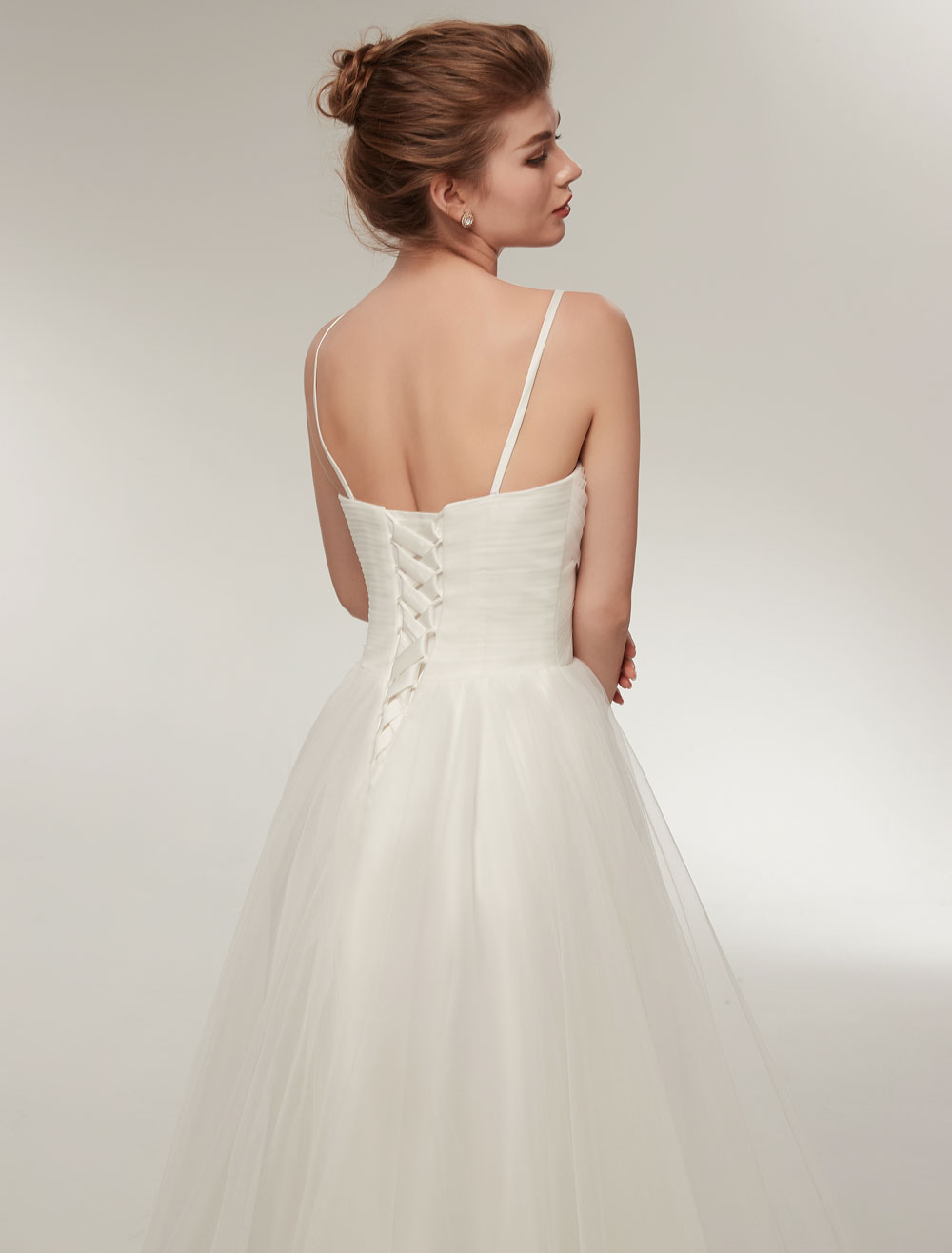 Vestito da Sposa Mare avorio svasato asimmetrico con scollo a V smanicato con incroci di Lacci