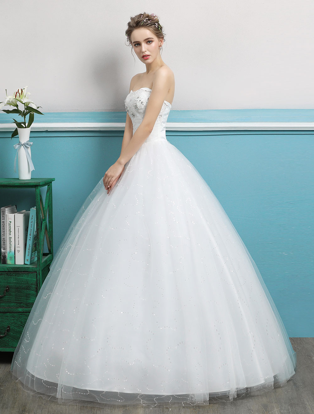 Princess Ball Gown Wedding Dresses Strapless Tulle Ivory Beading Floor Length Bridal Dress 