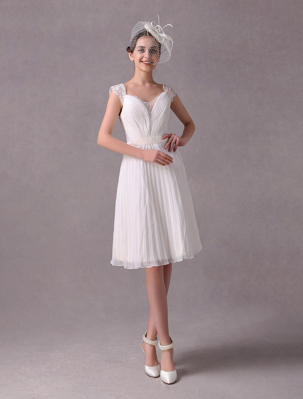 Simple Wedding Dress Vintage Short Bridal Dress Ivory Pleated Chiffon ...