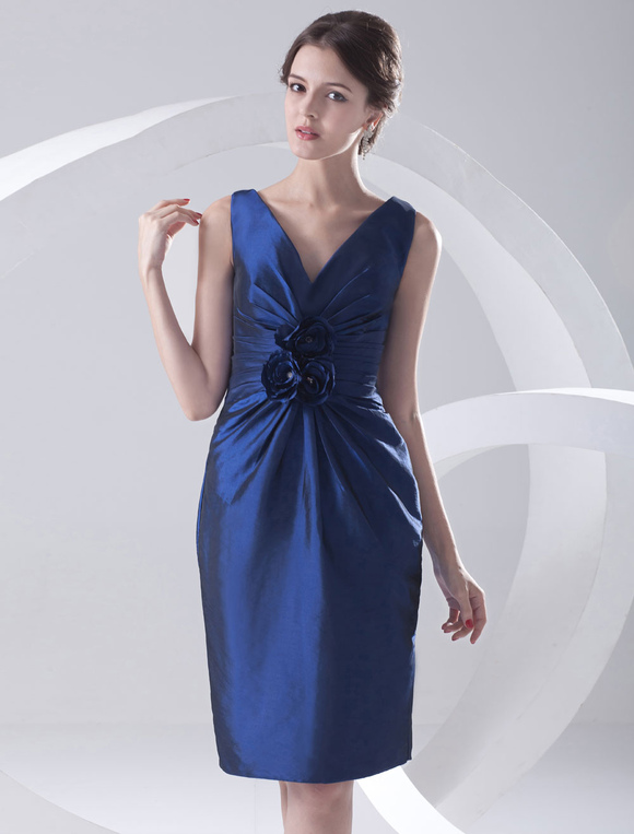 Glamour Royal Blue Knee-Length Sheath Cocktail Dress with V-Neck Flower ...