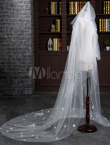 Voile De Mariée Cathédrale En Tulle Ivoire - 150x228,6 Cm - Brodé Perles - AMBRE ADÈLE