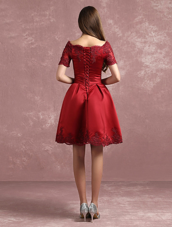 Burgundy Homecoming Dress Bateau Lace Applique Short Prom Dress Satin ...