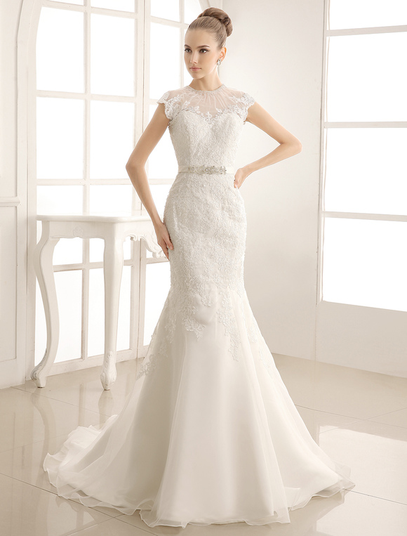 Robe mariée sirène avec perle de col roulé à traîne ...