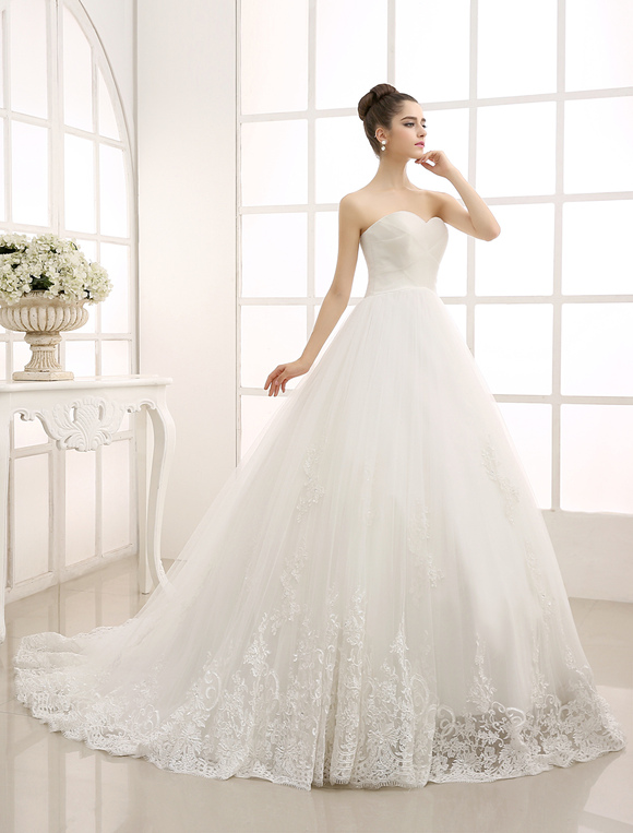 Court Train White Lace Wedding Dress with A-Line Tulle - Milanoo.com