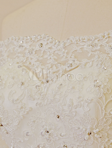 Off-the-shoulder Wedding Dress Lace Half Sleeves Sweetheart Chapel ...