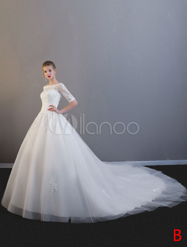 Princesse Robe De Bal Robe De Mariée à Manches Mi Longues Ivoire Dentelle Hors épaule Robe De Mariée En Tulle