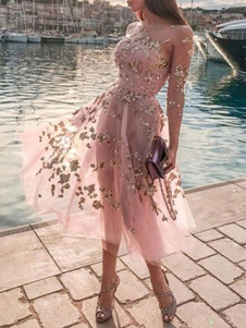 Розовые платья с плиссированной юбкой и блестками с длинными рукавами