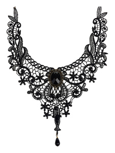 Lolitashow Gothic Lolita Halskette Schwarze Spitze ausgeschnittenes Herz und Blume Lolita Chokerhalsband