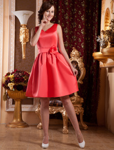 Gorgeous Red Satin V-neck Knee Length Cocktail Dress