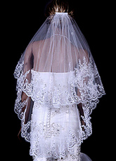Two-Tier Wedding Veil Tulle Lace Trim Applique Bridal Veil With Comb