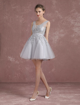 Tulle Cocktail Dress Lace Applique Beading Homecoming Dress 2021 Light Grey V Neck Sleeveless Backless Short Party Dress
