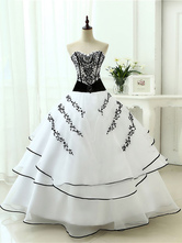 黒のウェディングドレスプリンセスシルエットノースリーブレースオーガンザ床長さの花嫁衣装