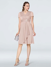 ピンクのブライダルマザードレスVネック半袖Aラインプリーツウェディングゲストドレス