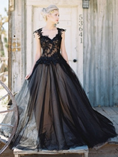 Black Wedding Dresses Tulle Princess Silhouette Sleeveless Low Rise Waist Lace Court Train Bridal Gown Free Customization