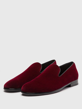 Chinelos de veludo vermelho masculino mocassins sapatos de casamento de baile dedo do pé redondo deslizamento em sapatos