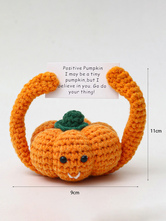 ハロウィンの手編みカボチャと野菜のデコレーションぬいぐるみ