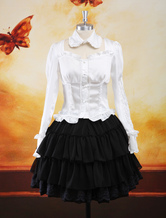 Weiße Lolita Bluse und schwarzer Rock 