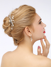 Coiffure de cheveux de mariage magnifique ornée de belles perles