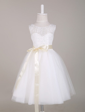 Vestito da ragazza di fiore bianco Principessa Lace Illusion Sweetheart Neckline Ribbon Bow Sash knee-lunghezza brevi abiti da festa per bambini