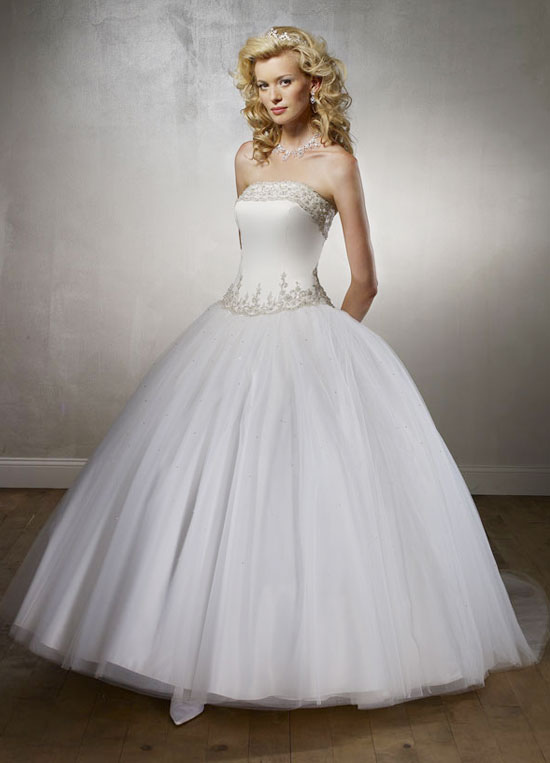 estilo euro balón vestido sin tirantes de listones de organza de