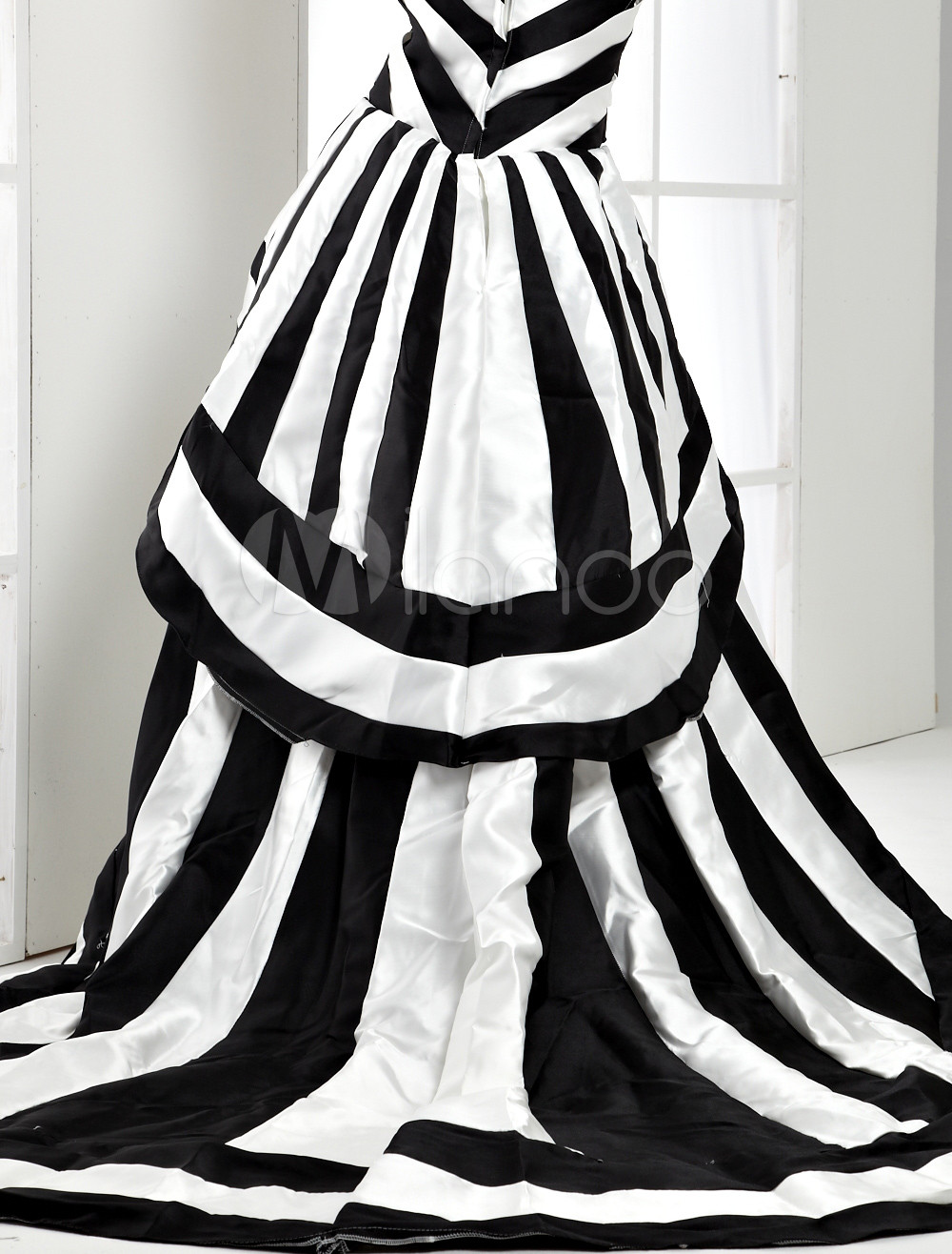 Ball Gown  Black  and White  Wedding  Dress  Satin Sweetheart 