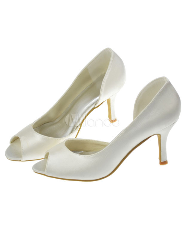 ivory mid heel shoes