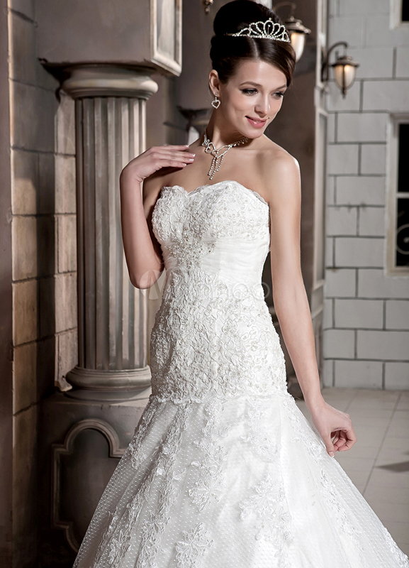 slim-a-line-ivory-beading-lace-satin-wedding-dress-milanoo